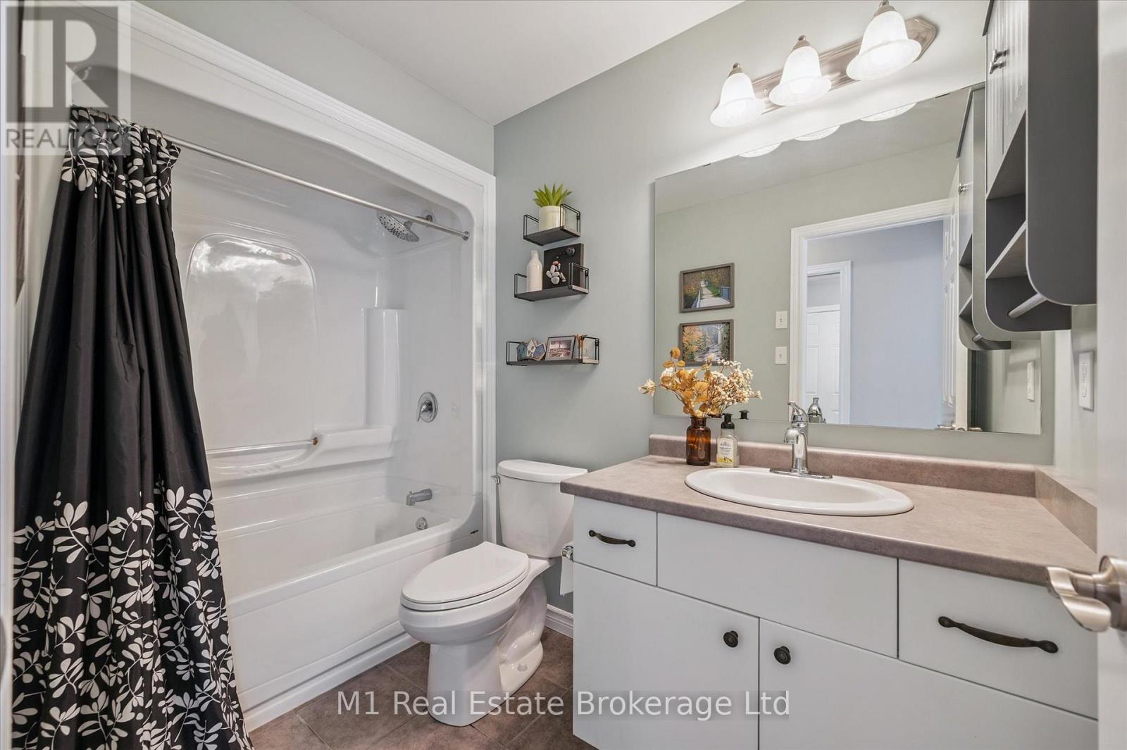 79 Spencer Drive, Centre Wellington, Ontario  N0B 1S0 - Photo 19 - X12255687