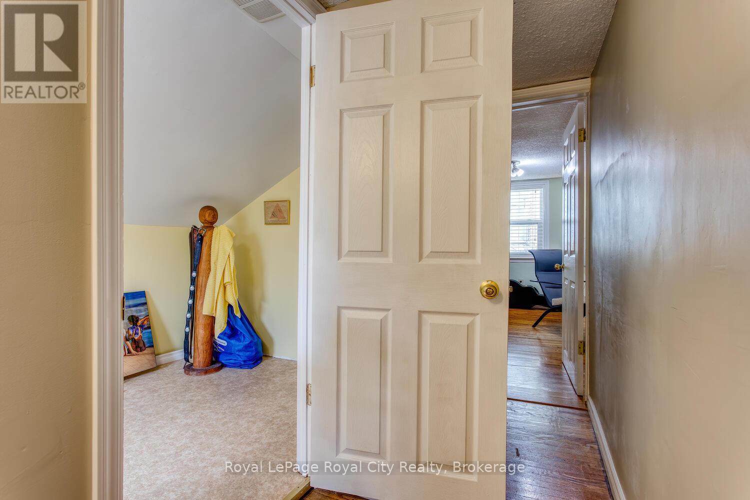 10 Pearl Street, Guelph, Ontario  N1E 2E3 - Photo 17 - X12255760