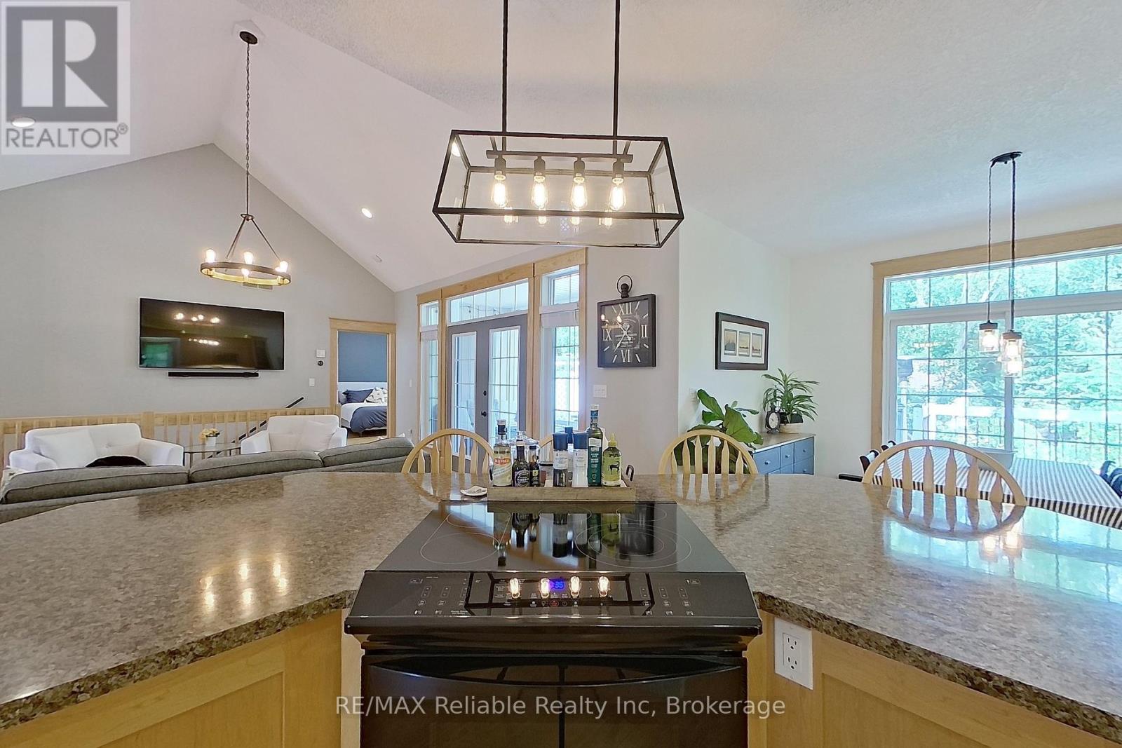 11 Ducharme Crescent, Bluewater, Ontario  N0M 1G0 - Photo 12 - X12255883