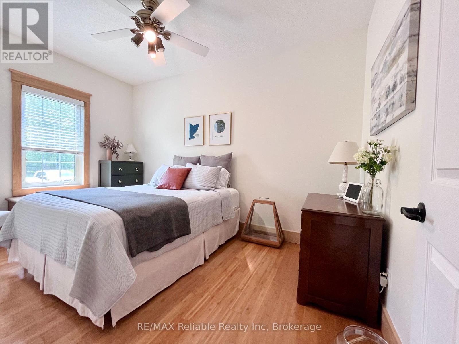 11 Ducharme Crescent, Bluewater, Ontario  N0M 1G0 - Photo 16 - X12255883