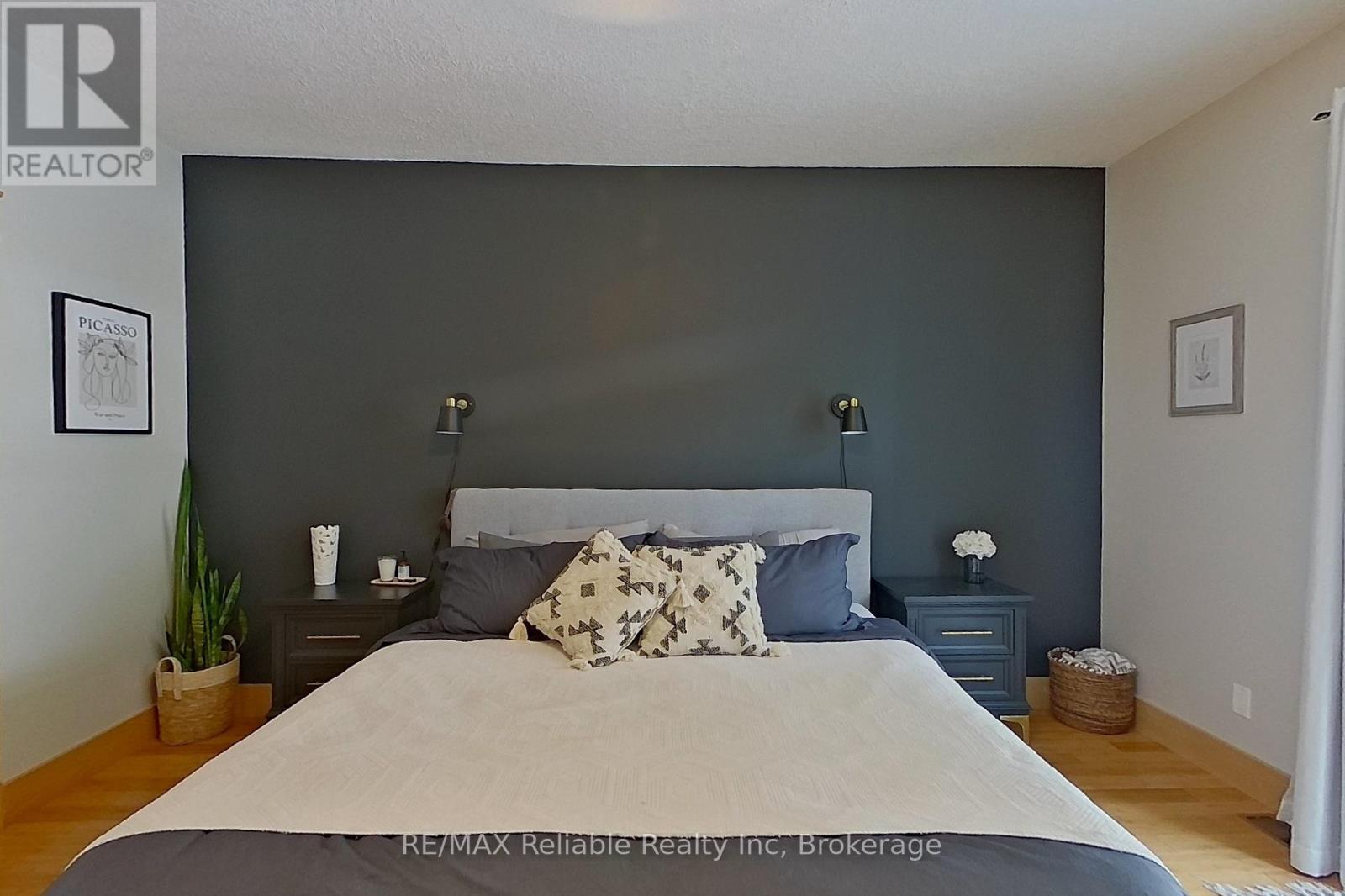 11 Ducharme Crescent, Bluewater, Ontario  N0M 1G0 - Photo 23 - X12255883