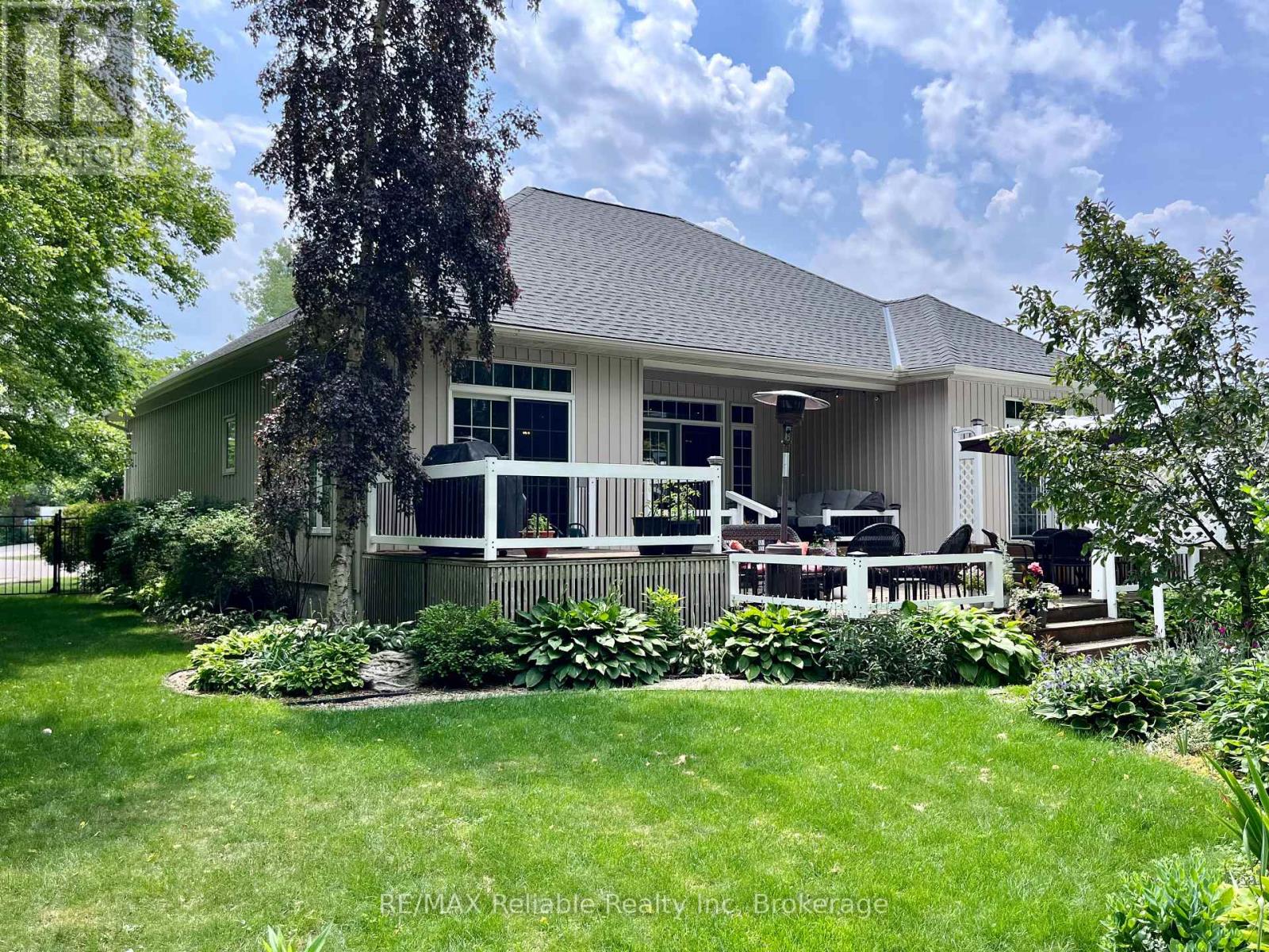 11 Ducharme Crescent, Bluewater, Ontario  N0M 1G0 - Photo 36 - X12255883
