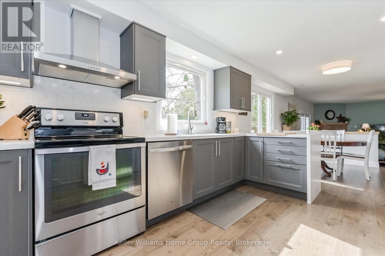 4 Sargent Boulevard, Centre Wellington, Ontario  N0B 1J0 - Photo 14 - X12256246
