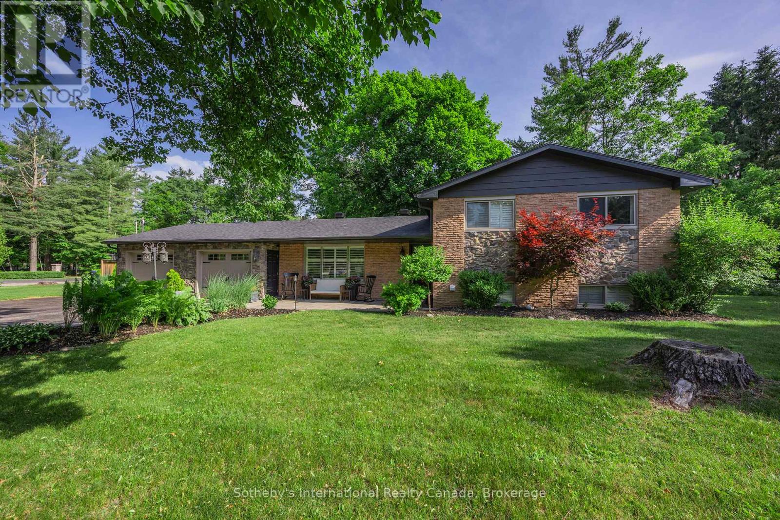 4 Peacher Street, Springwater, Ontario  L0L 1Y2 - Photo 46 - S12256360