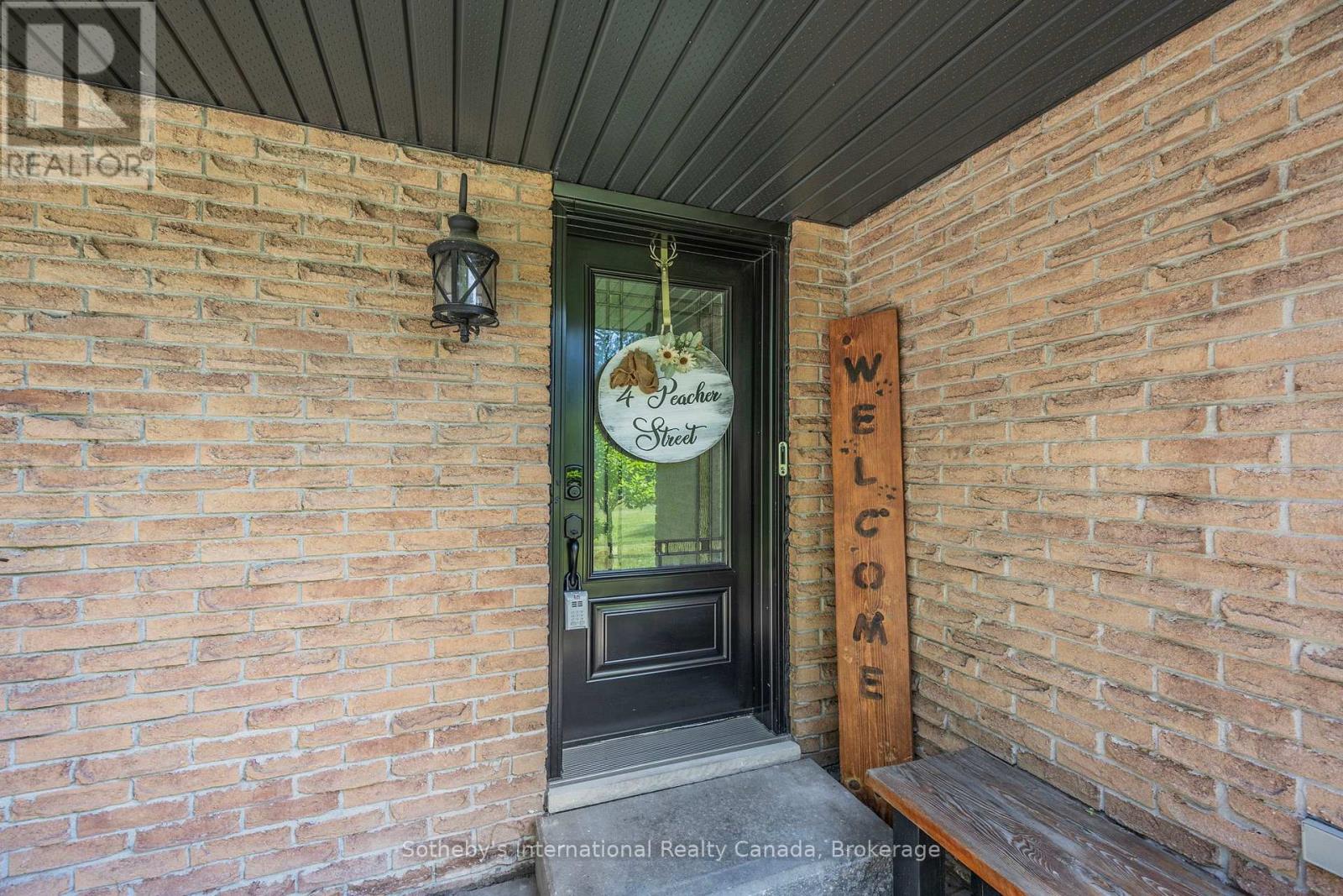 4 Peacher Street, Springwater, Ontario  L0L 1Y2 - Photo 6 - S12256360
