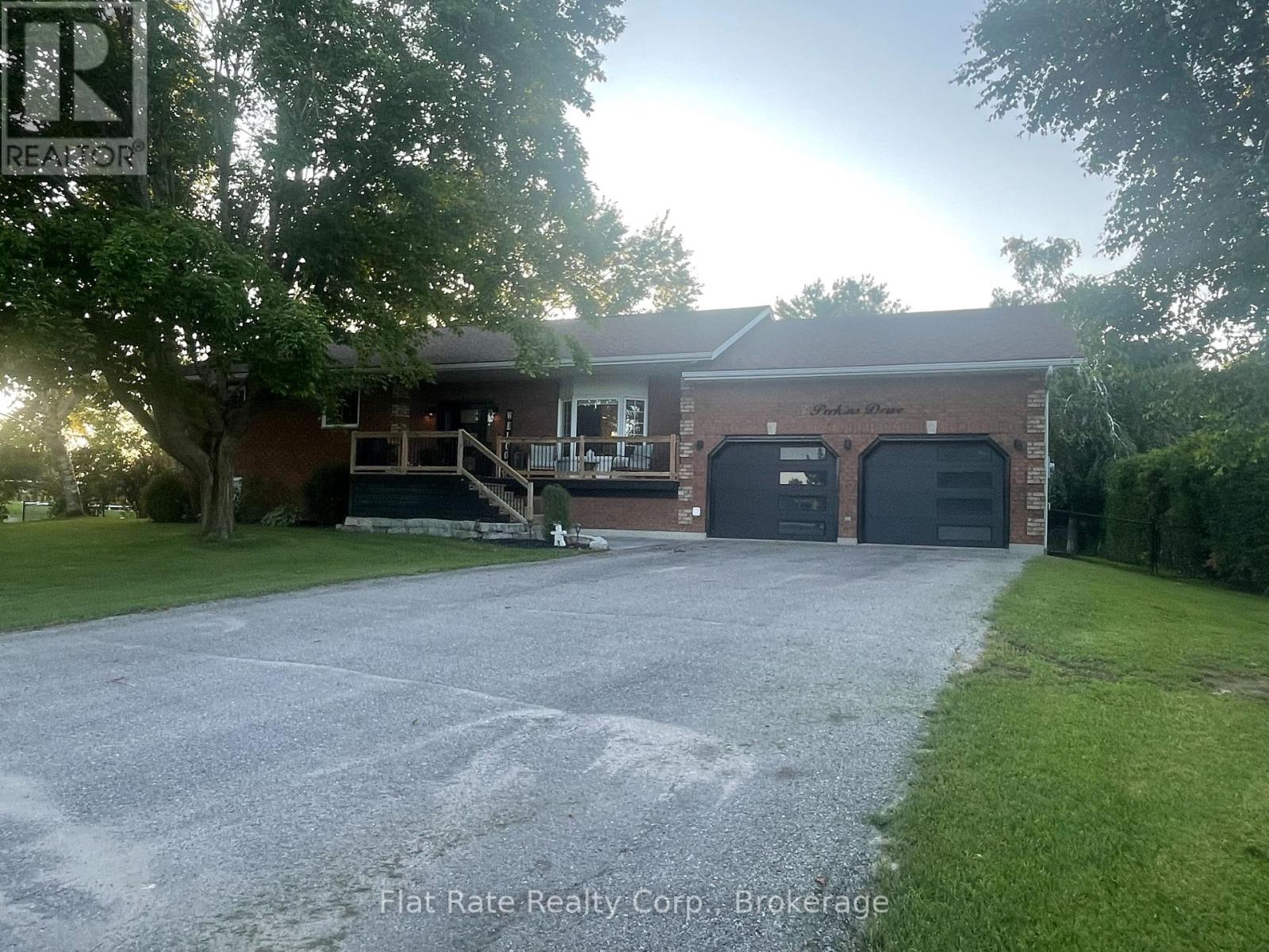 3 Perkins Drive, Tiny, Ontario  L0L 2J0 - Photo 1 - S12256475
