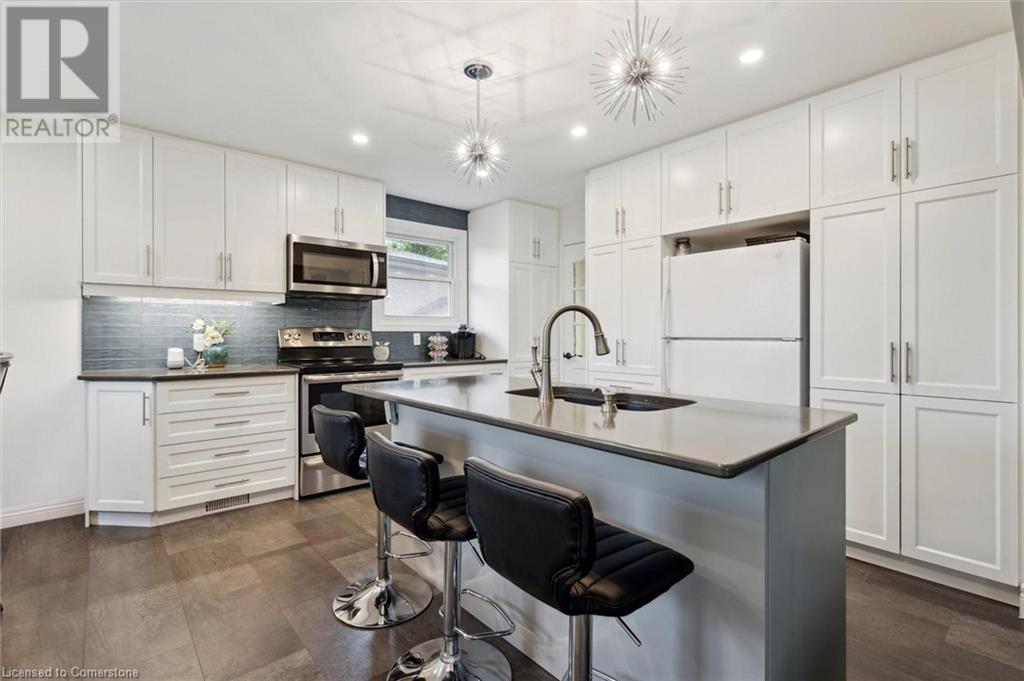 10 Villa Court, Hamilton, Ontario  L8W 1M2 - Photo 4 - 40747132