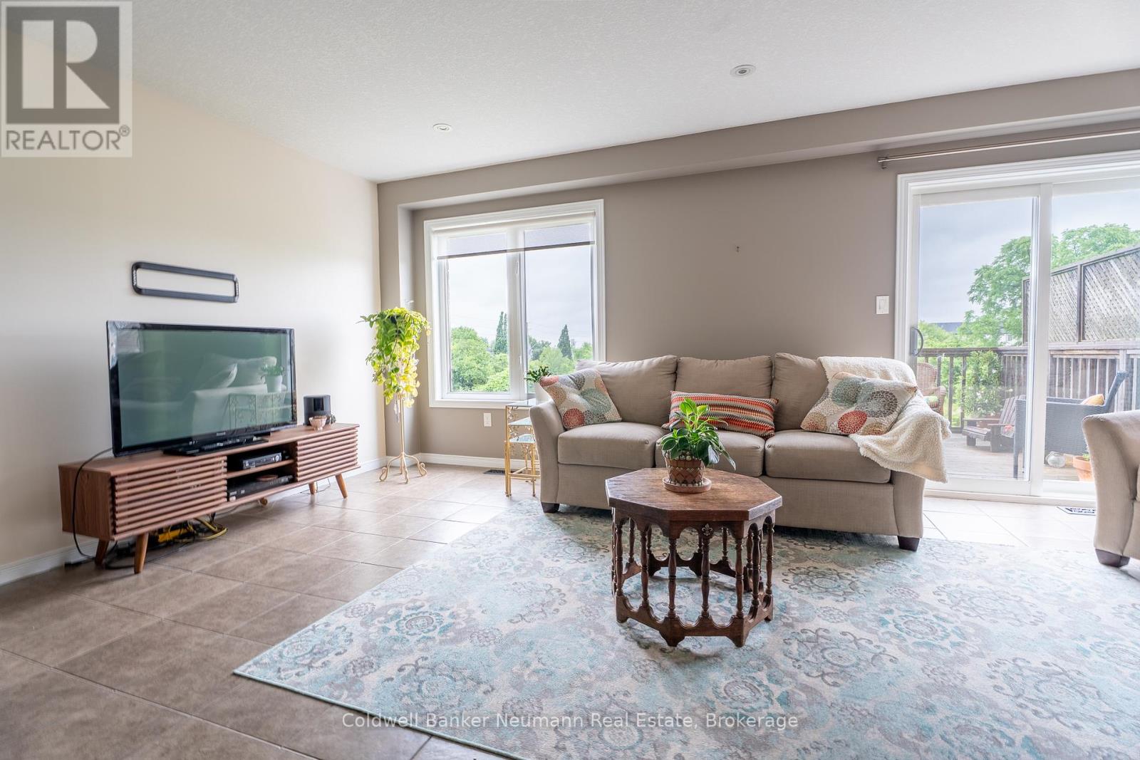 159 Kemp Crescent, Guelph, Ontario  N1E 0K1 - Photo 13 - X12256943