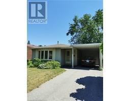 132 CHRISTOPHER Drive, Waterloo, Ontario