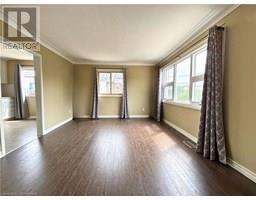 16 STANLEY Street Unit# UPPER, Ayr, Ontario