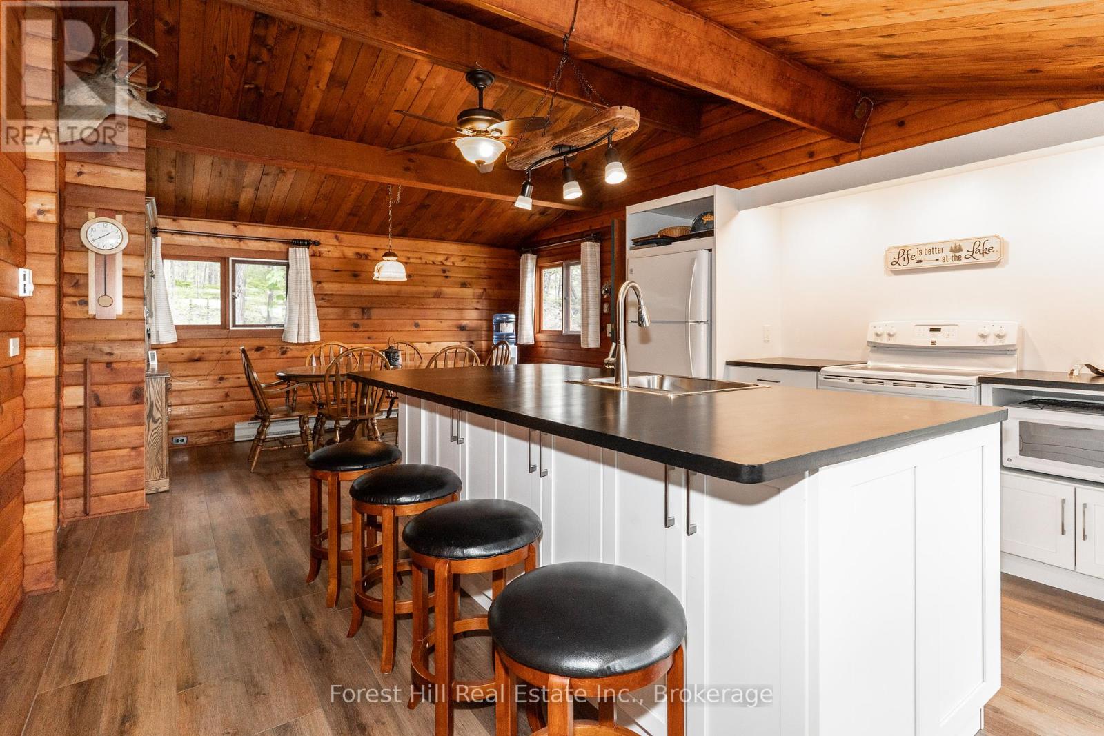 1200 Pine Lake, Gravenhurst, Ontario  P1P 1R2 - Photo 8 - X12257550