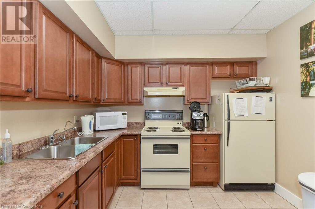 265 Westcourt Place Unit# 909, Waterloo, Ontario  N2L 6E4 - Photo 48 - 40747146
