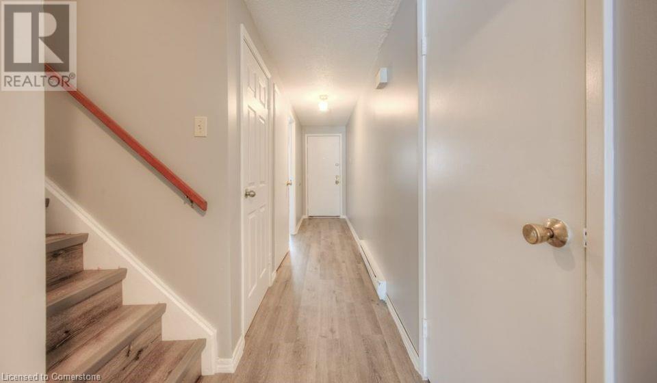 1200 Courtland Avenue E Unit# 39, Kitchener, Ontario  N2C 1K7 - Photo 11 - 40747301