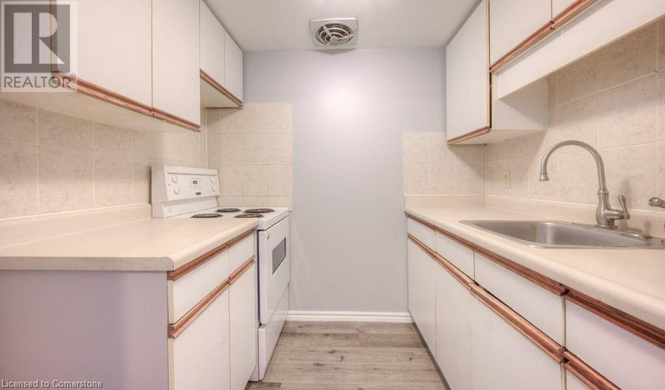 1200 Courtland Avenue E Unit# 39, Kitchener, Ontario  N2C 1K7 - Photo 7 - 40747301