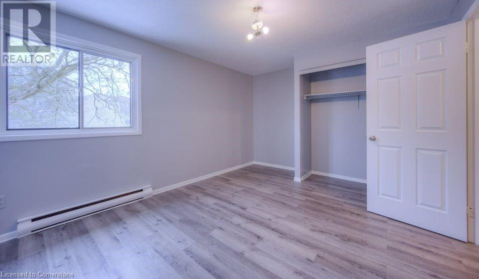 1200 Courtland Avenue E Unit# 39, Kitchener, Ontario  N2C 1K7 - Photo 9 - 40747301