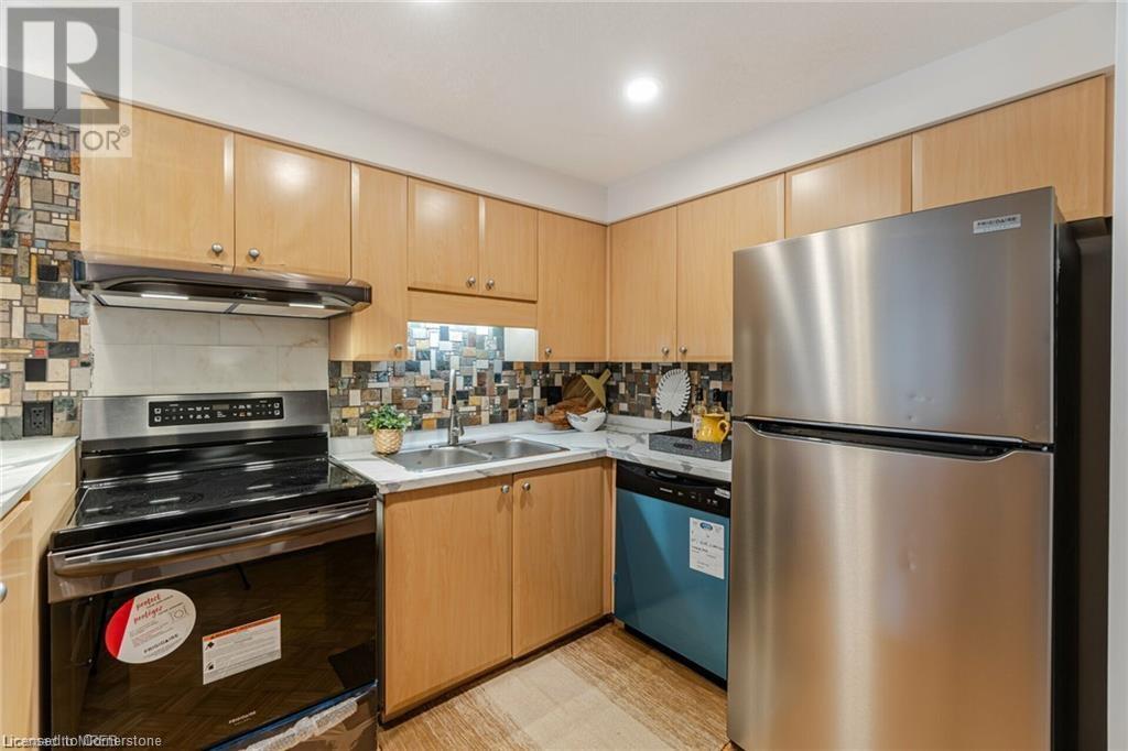 316 Activa Avenue, Kitchener, Ontario  N2E 3V1 - Photo 12 - 40747294