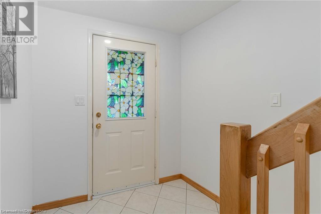316 Activa Avenue, Kitchener, Ontario  N2E 3V1 - Photo 3 - 40747294