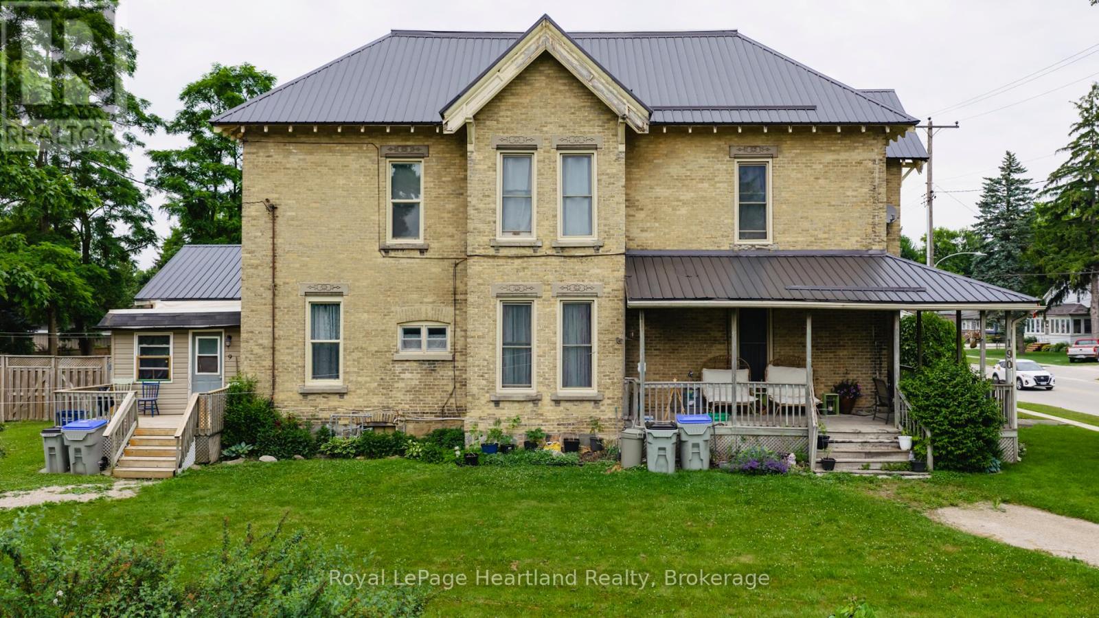 190 Albert Street, Central Huron, Ontario  N0M 1L0 - Photo 2 - X12258094