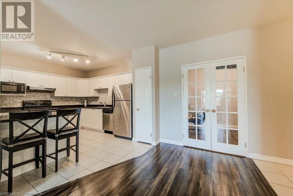 255 Keats Way Unit# 607, Waterloo, Ontario  N2L 6N6 - Photo 7 - 40746013