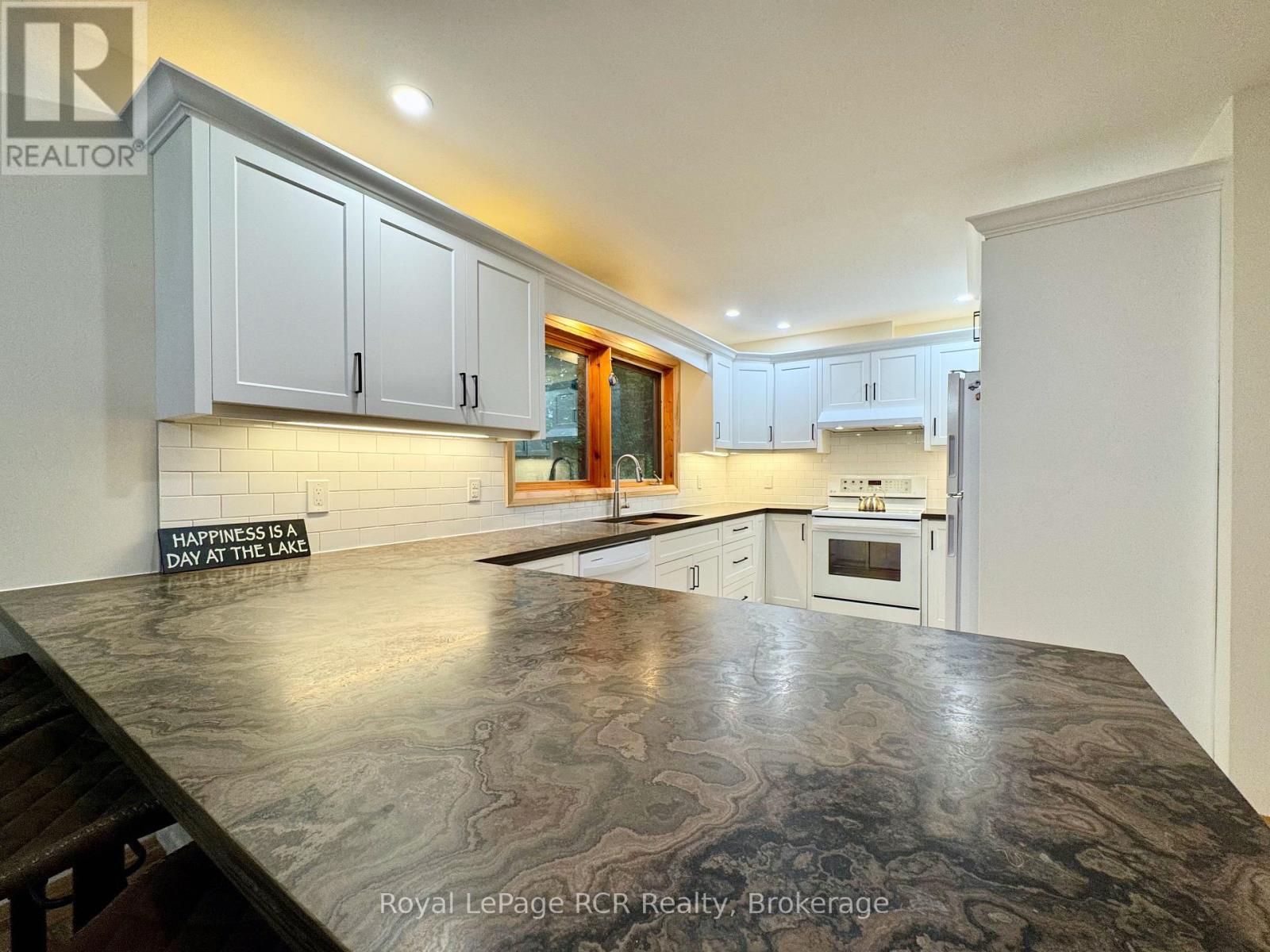 91 Little Pine Drive, Northern Bruce Peninsula, Ontario  N0H 1W0 - Photo 16 - X12258109
