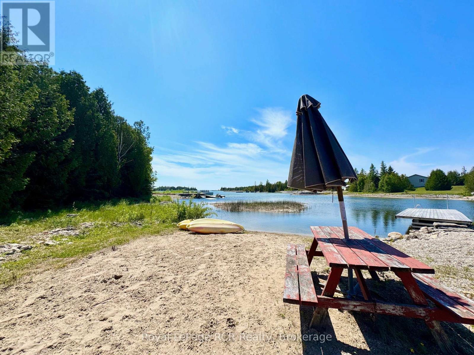 91 Little Pine Drive, Northern Bruce Peninsula, Ontario  N0H 1W0 - Photo 37 - X12258109