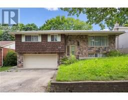 70 CHAMPLAIN Crescent, Kitchener, Ontario