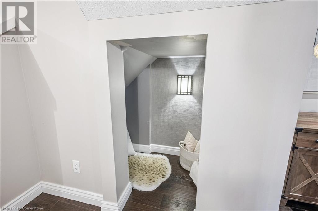 457 Beaumont Crescent, Kitchener, Ontario  N2A 0C4 - Photo 29 - 40747219