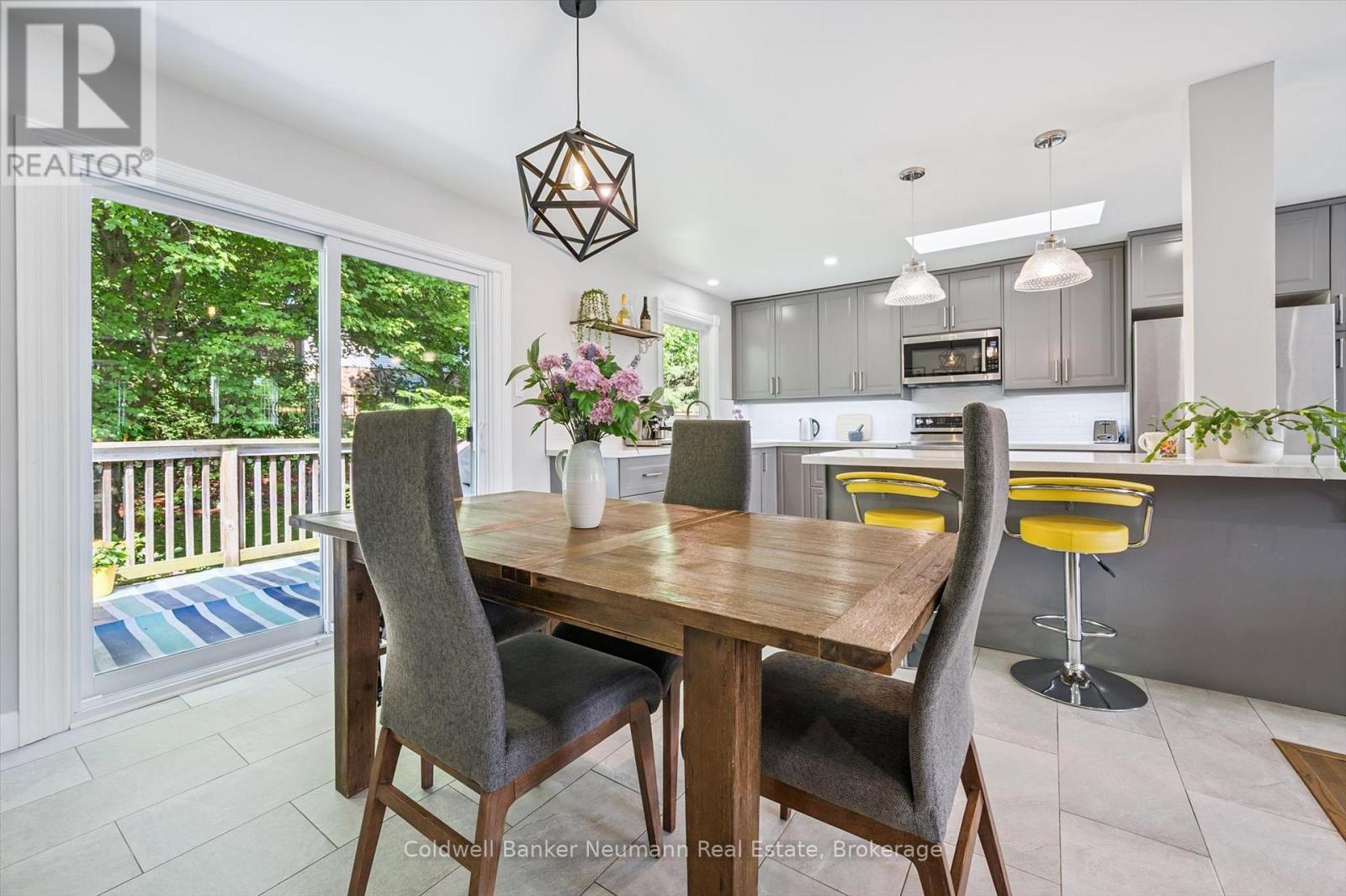 396 Ironwood Road, Guelph, Ontario  N1G 3N8 - Photo 15 - X12258368