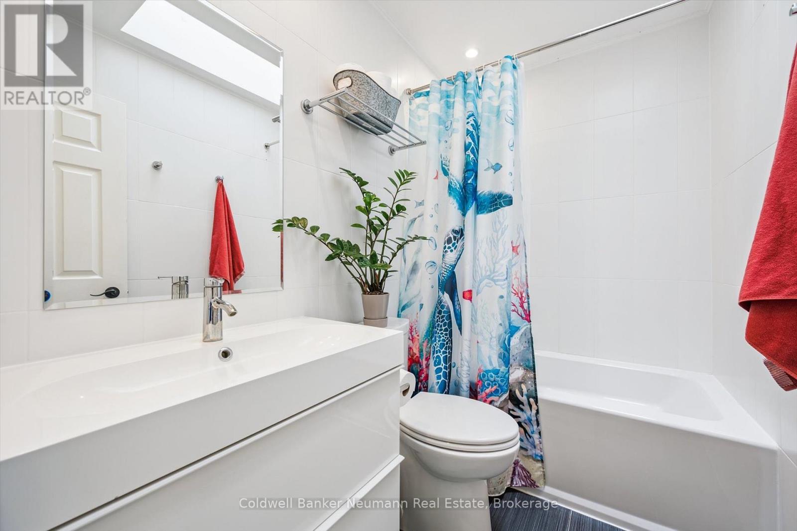 396 Ironwood Road, Guelph, Ontario  N1G 3N8 - Photo 27 - X12258368