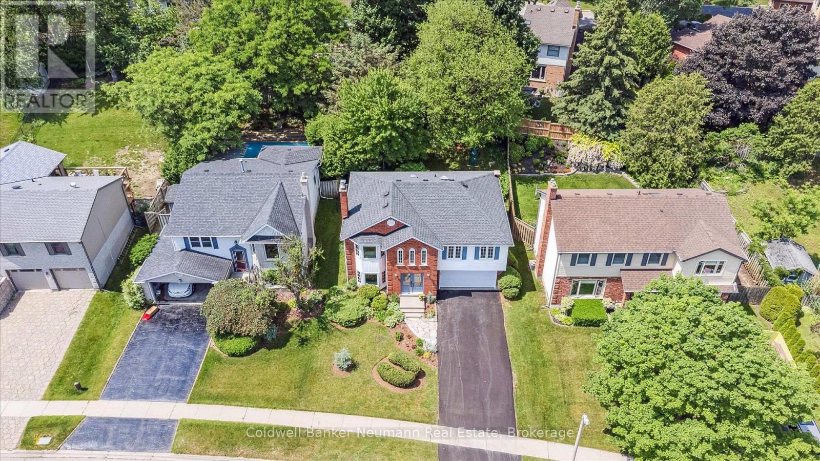 396 Ironwood Road, Guelph, Ontario  N1G 3N8 - Photo 4 - X12258368