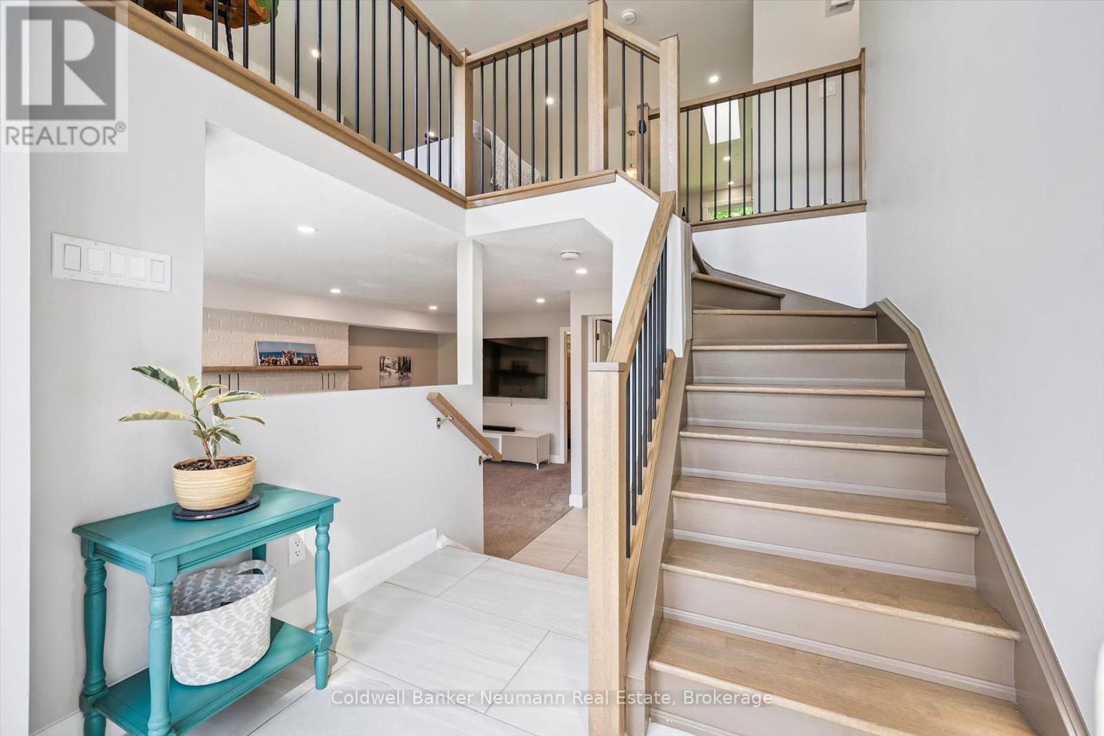 396 Ironwood Road, Guelph, Ontario  N1G 3N8 - Photo 9 - X12258368