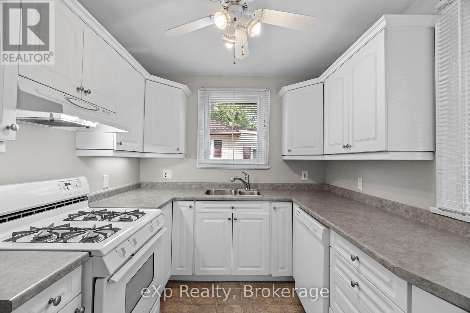 17 Arthur Street, Stratford, Ontario  N5A 6E4 - Photo 17 - X12258385