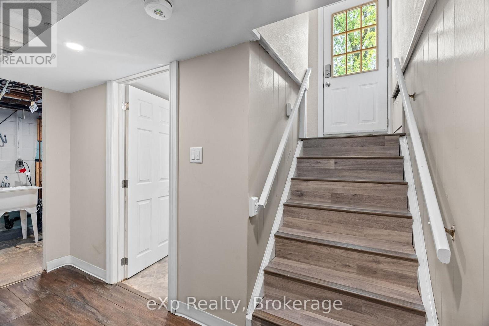 17 Arthur Street, Stratford, Ontario  N5A 6E4 - Photo 30 - X12258385