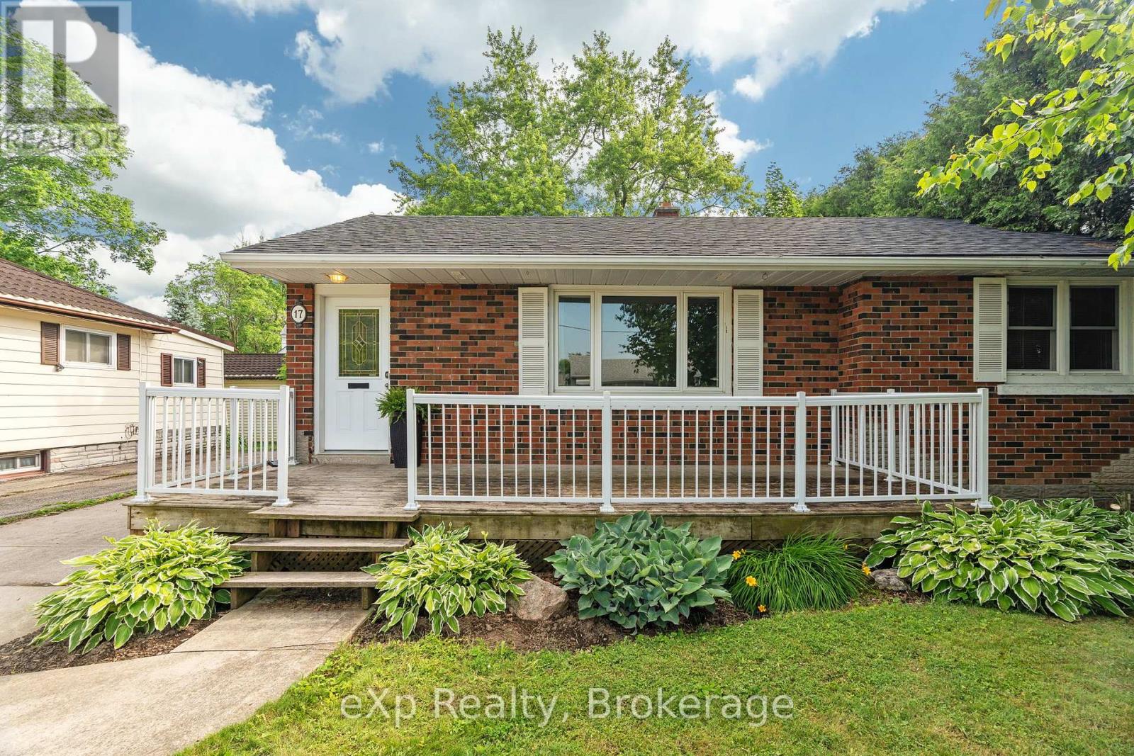 17 Arthur Street, Stratford, Ontario  N5A 6E4 - Photo 4 - X12258385