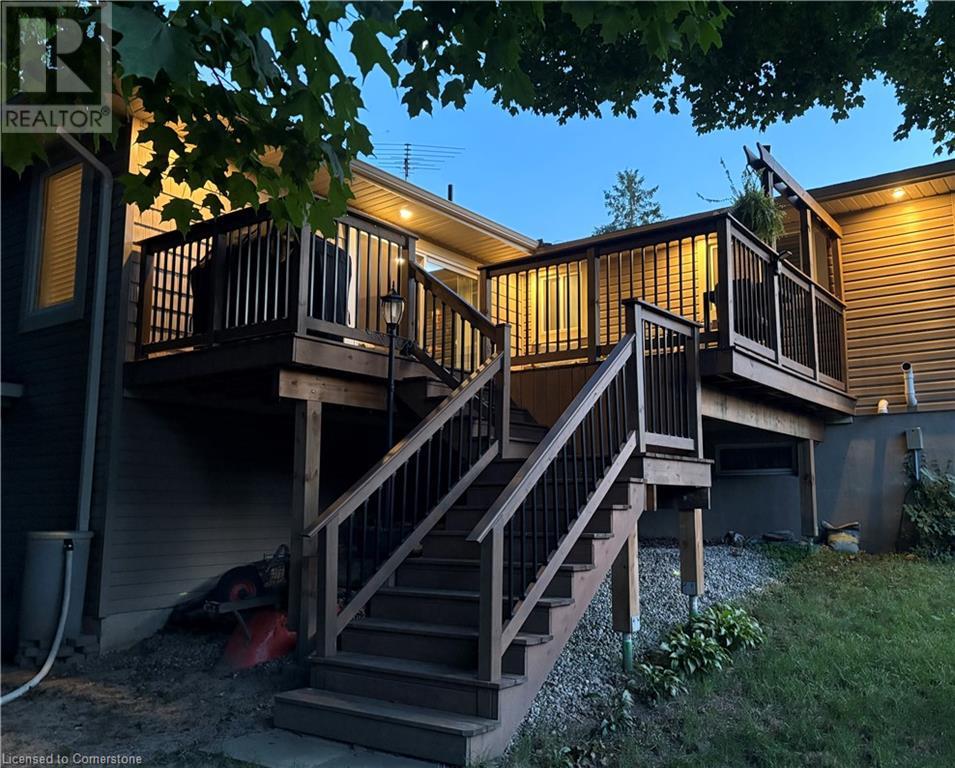 558 Elm Ridge Place, Waterloo, Ontario  N2L 4P7 - Photo 31 - 40746027