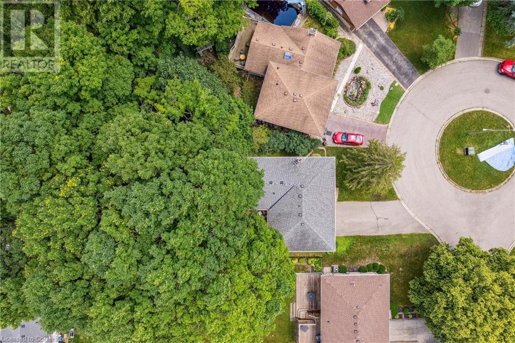 558 Elm Ridge Place, Waterloo, Ontario  N2L 4P7 - Photo 38 - 40746027
