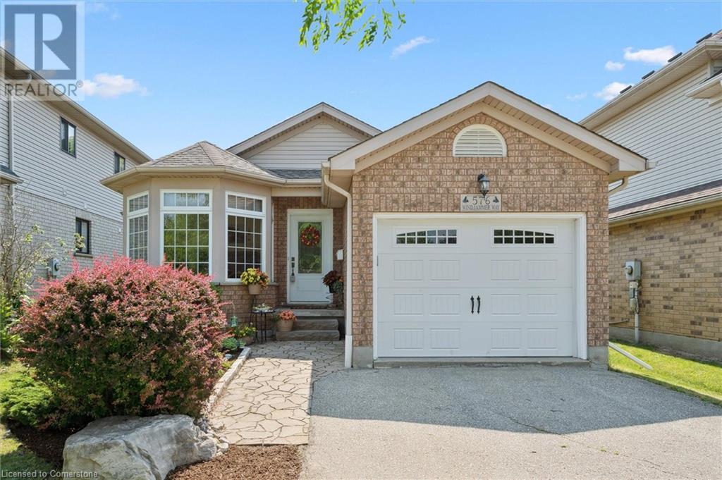 576 WINDJAMMER Way, Waterloo, Ontario