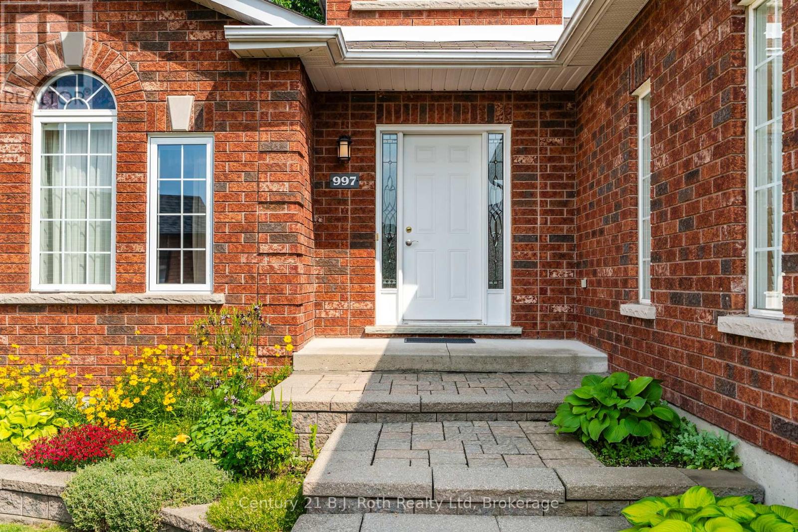 997 Whitney Crescent, Midland, Ontario  L4R 5N3 - Photo 4 - S12258415