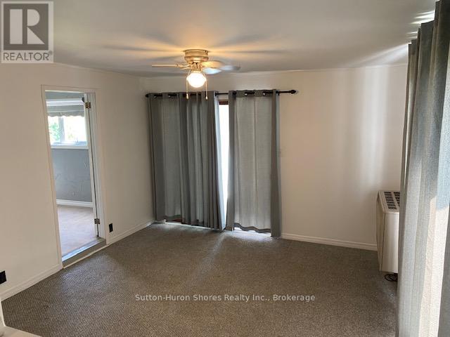 869 Gustavus Street, Saugeen Shores, Ontario  N0H 2C4 - Photo 10 - X12258477