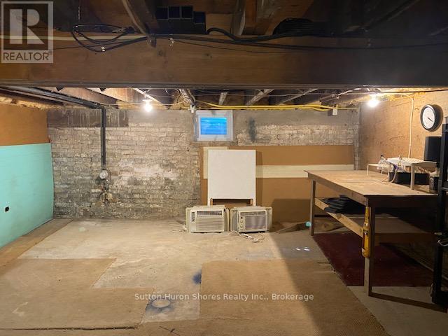 869 Gustavus Street, Saugeen Shores, Ontario  N0H 2C4 - Photo 21 - X12258477