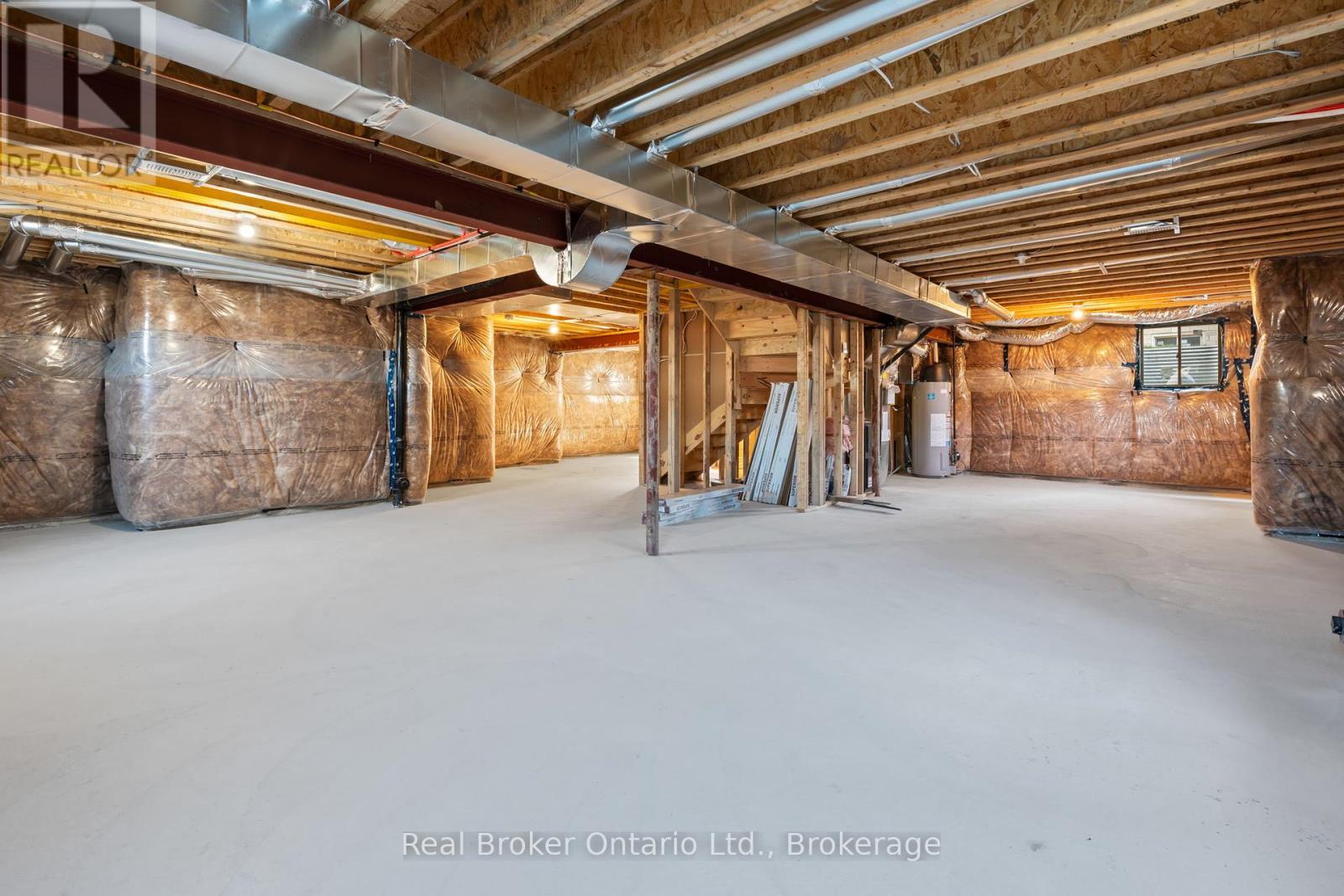 15 Venture Way, Thorold, Ontario  L2V 0G9 - Photo 45 - X12258486