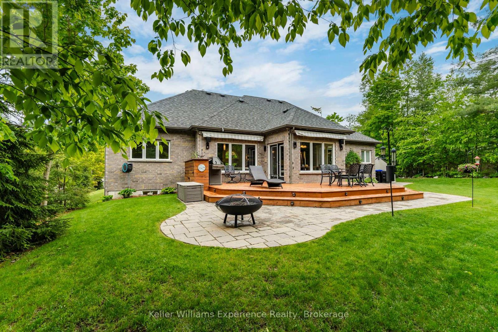 1 Topaz Court, Oro-Medonte, Ontario  L0L 2E0 - Photo 32 - S12258648