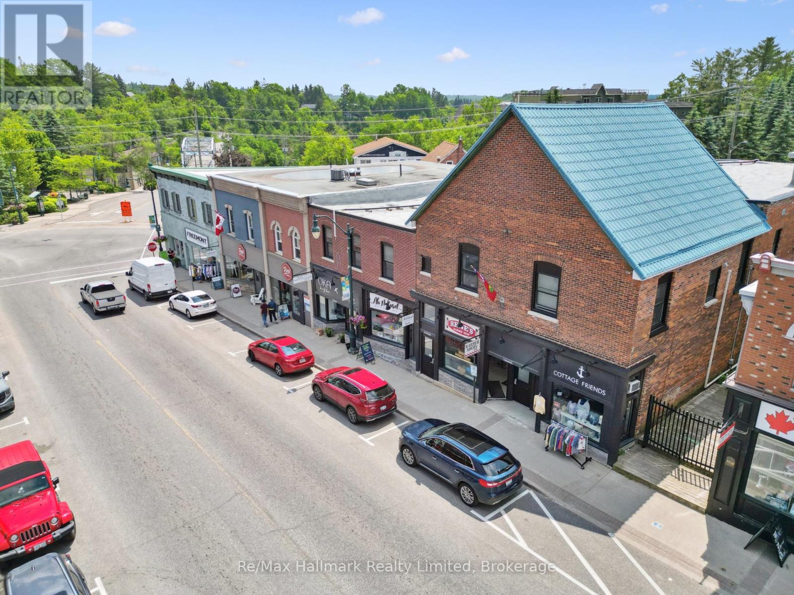 14 Manitoba Street, Bracebridge, Ontario  P1L 1R9 - Photo 1 - X12259008