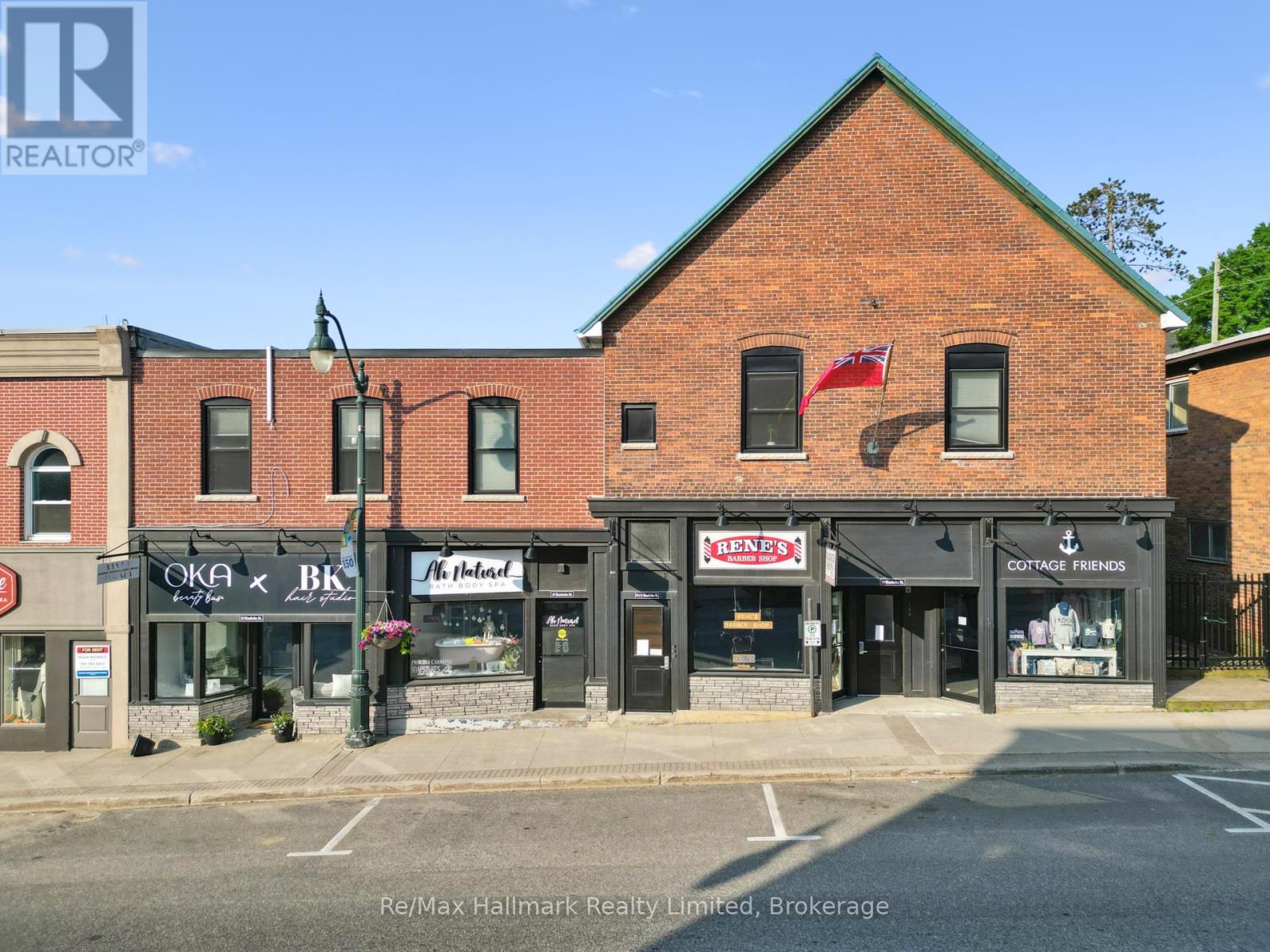 14 Manitoba Street, Bracebridge, Ontario  P1L 1R9 - Photo 2 - X12259008