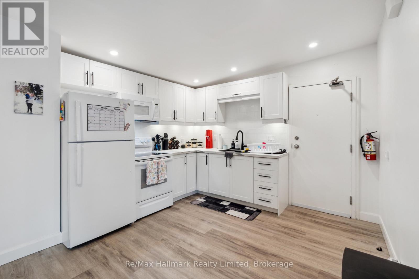 14 Manitoba Street, Bracebridge, Ontario  P1L 1R9 - Photo 33 - X12259008