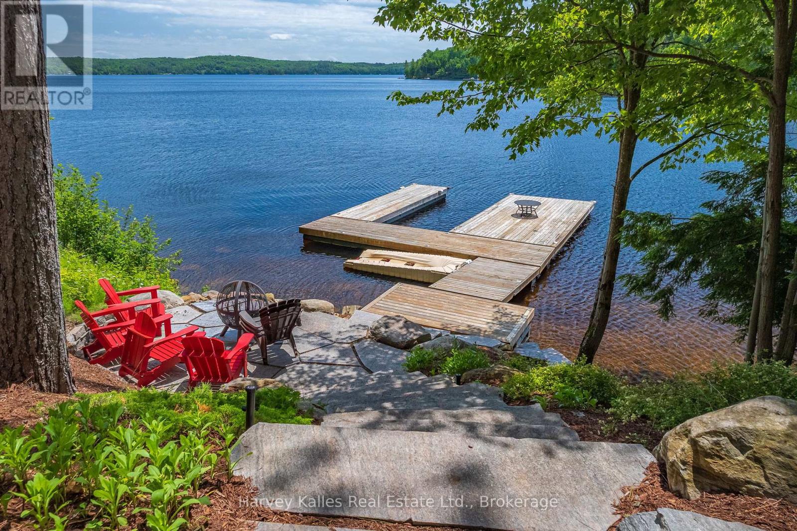 147 Gall Trail, Huntsville, Ontario  P0B 1M0 - Photo 5 - X12259253