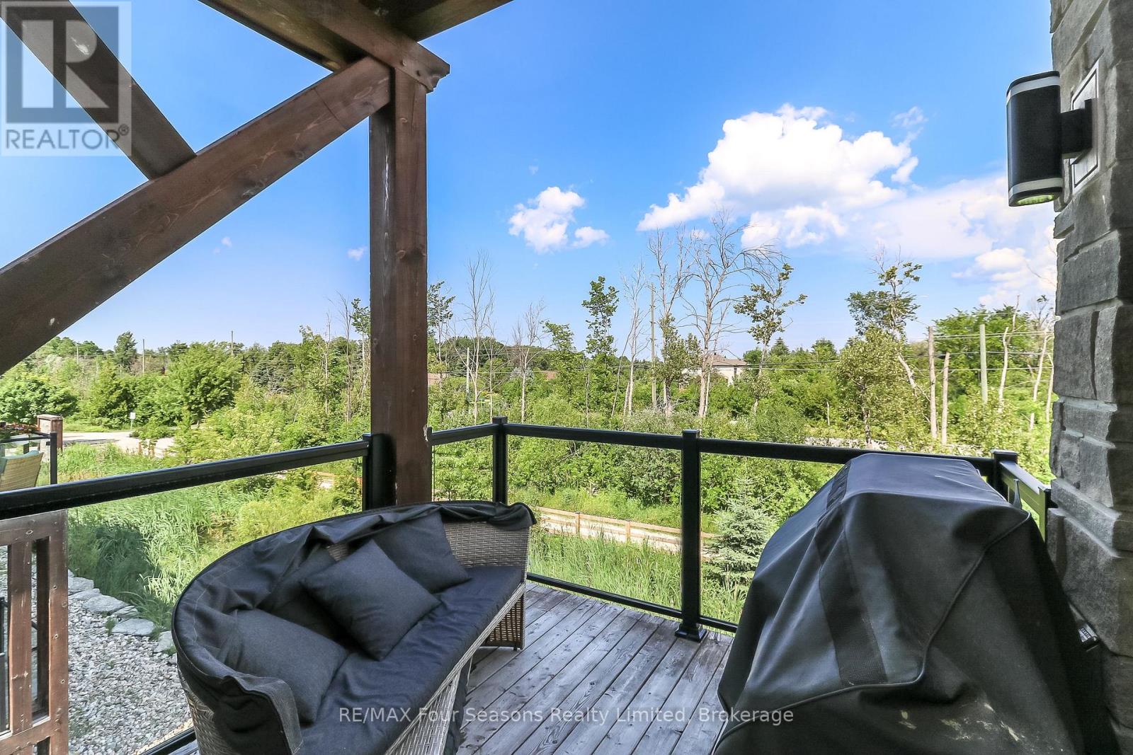 207 - 13 Beausoleil Lane, Blue Mountains, Ontario  L9Y 2X5 - Photo 24 - X12259299