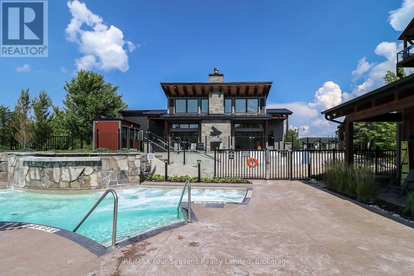207 - 13 Beausoleil Lane, Blue Mountains, Ontario  L9Y 2X5 - Photo 31 - X12259299