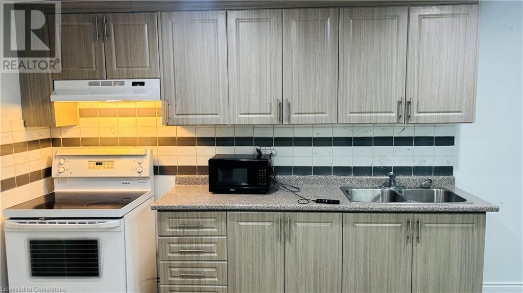 27 Elmbank Trail Unit# Basement, Kitchener, Ontario  N2R 0B3 - Photo 2 - 40746970
