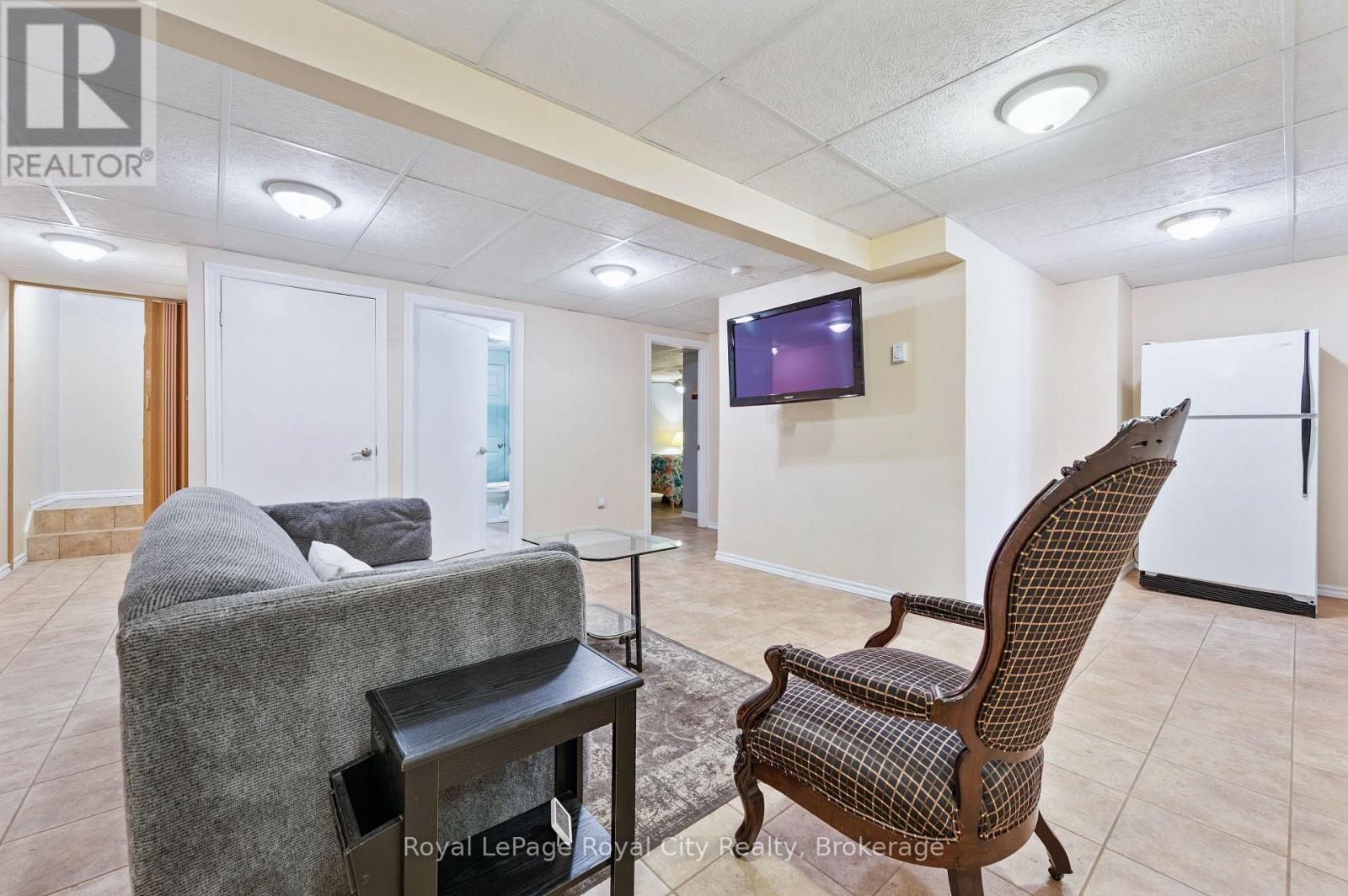 346 Third Street, Centre Wellington, Ontario  N0B 1J0 - Photo 28 - X12259347